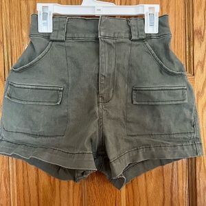 Hollister army green shorts